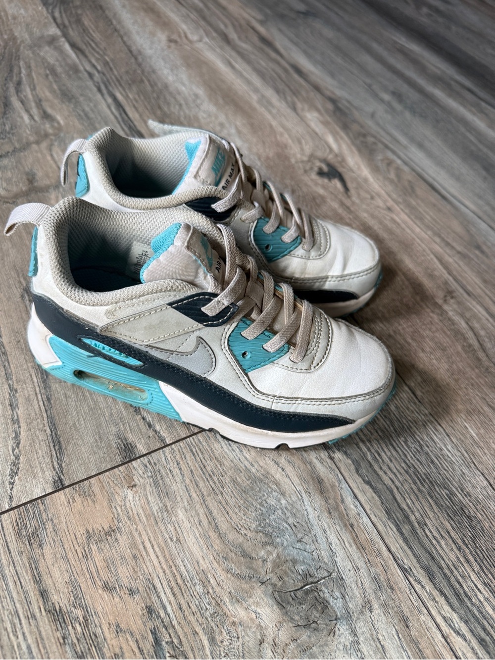 Nike Kids' Air-Max Sneakers in White and Teal size 13